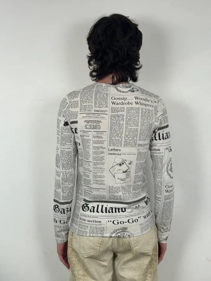 2000s John Galliano White Newspaper Print Longsleeve CMxfRiv 2