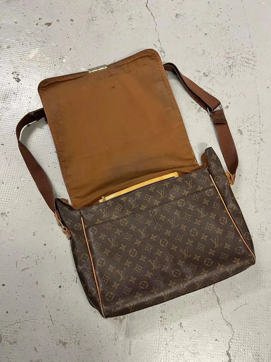 2000s Louis Vuitton Brown Monogram Leather Shoulder Bag ZWTQyfo 4