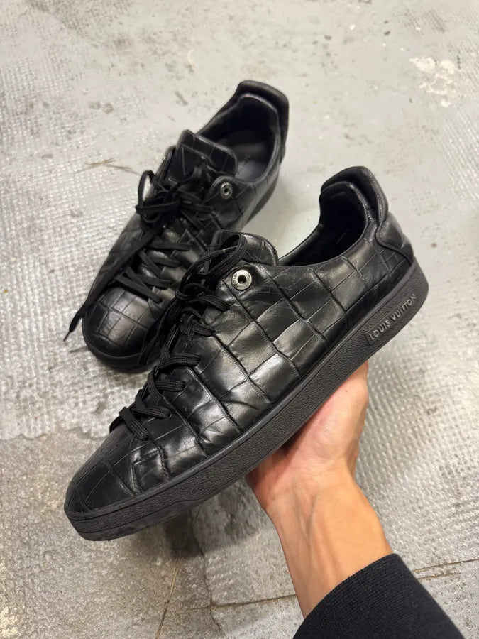 2000s Louis Vuitton Crocodile Embossed Black Leather Low Sneakers lxHaJvq 0