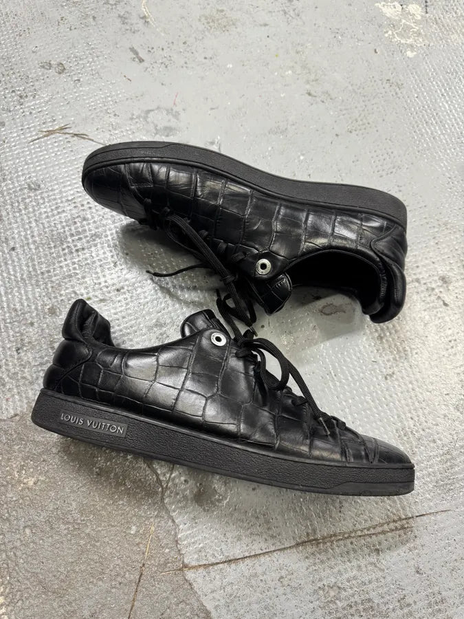 2000s Louis Vuitton Crocodile Embossed Black Leather Low Sneakers lxHaJvq 3