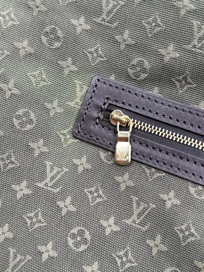 2000s Louis Vuitton Olive Green Monogram Crossbody Bag lAmLIPA 13