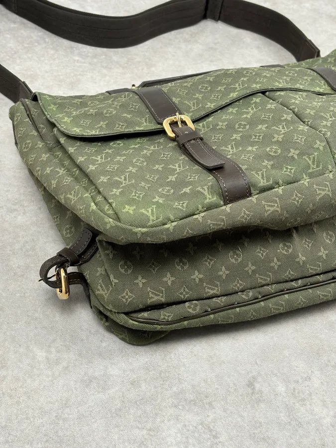 2000s Louis Vuitton Khaki Green Canvas Monogram Messenger Bag  FYXjaOC 5