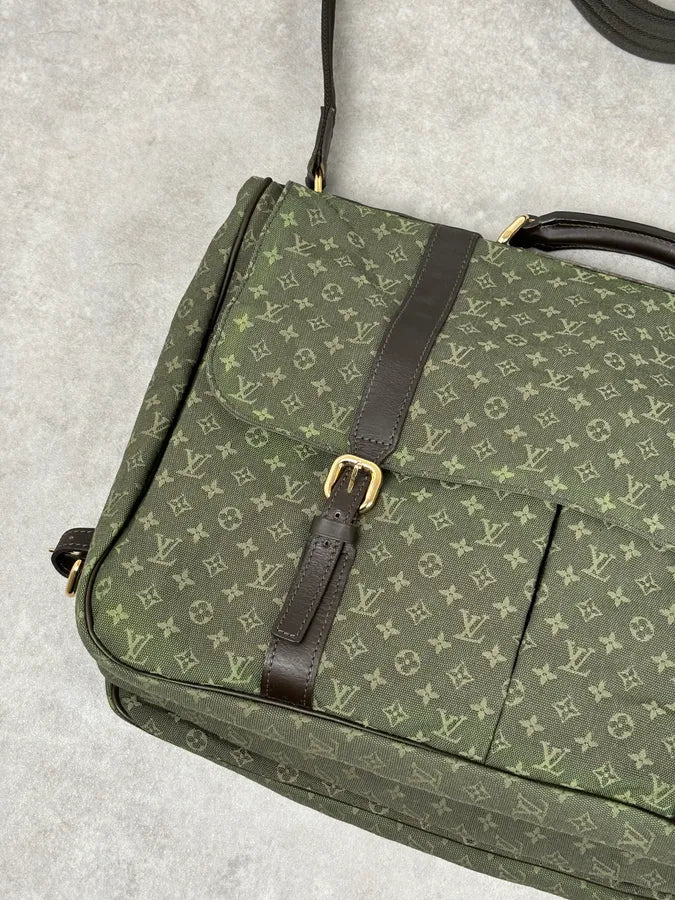 2000s Louis Vuitton Khaki Green Canvas Monogram Messenger Bag  FYXjaOC 3