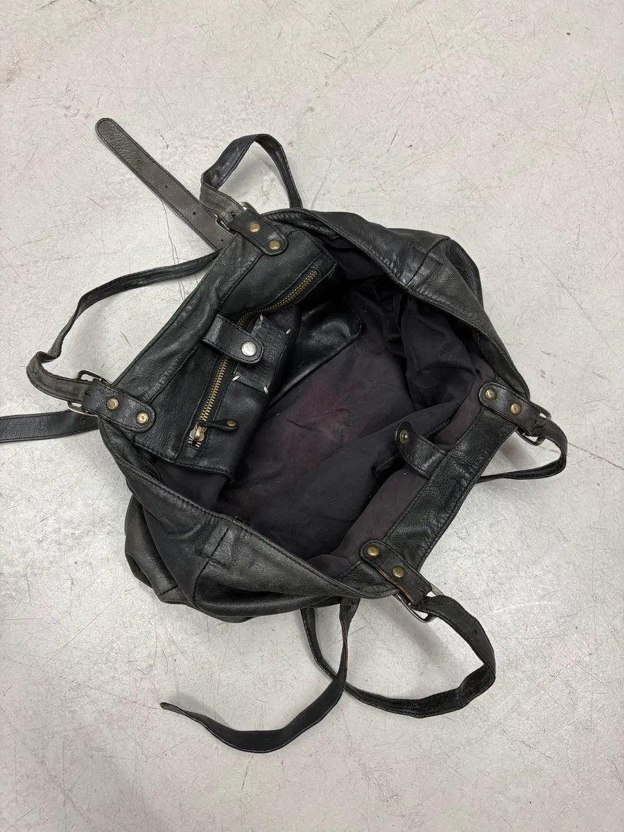 2000s Maison Margiela Black Eroded Leather Shoulder Bag fHfBsMZ 6
