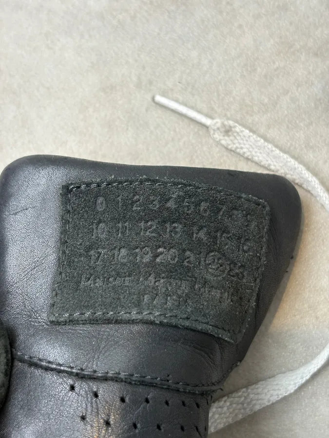 2000s Maison Margiela Black Leather High-Top Sneakers KeQvATy 8