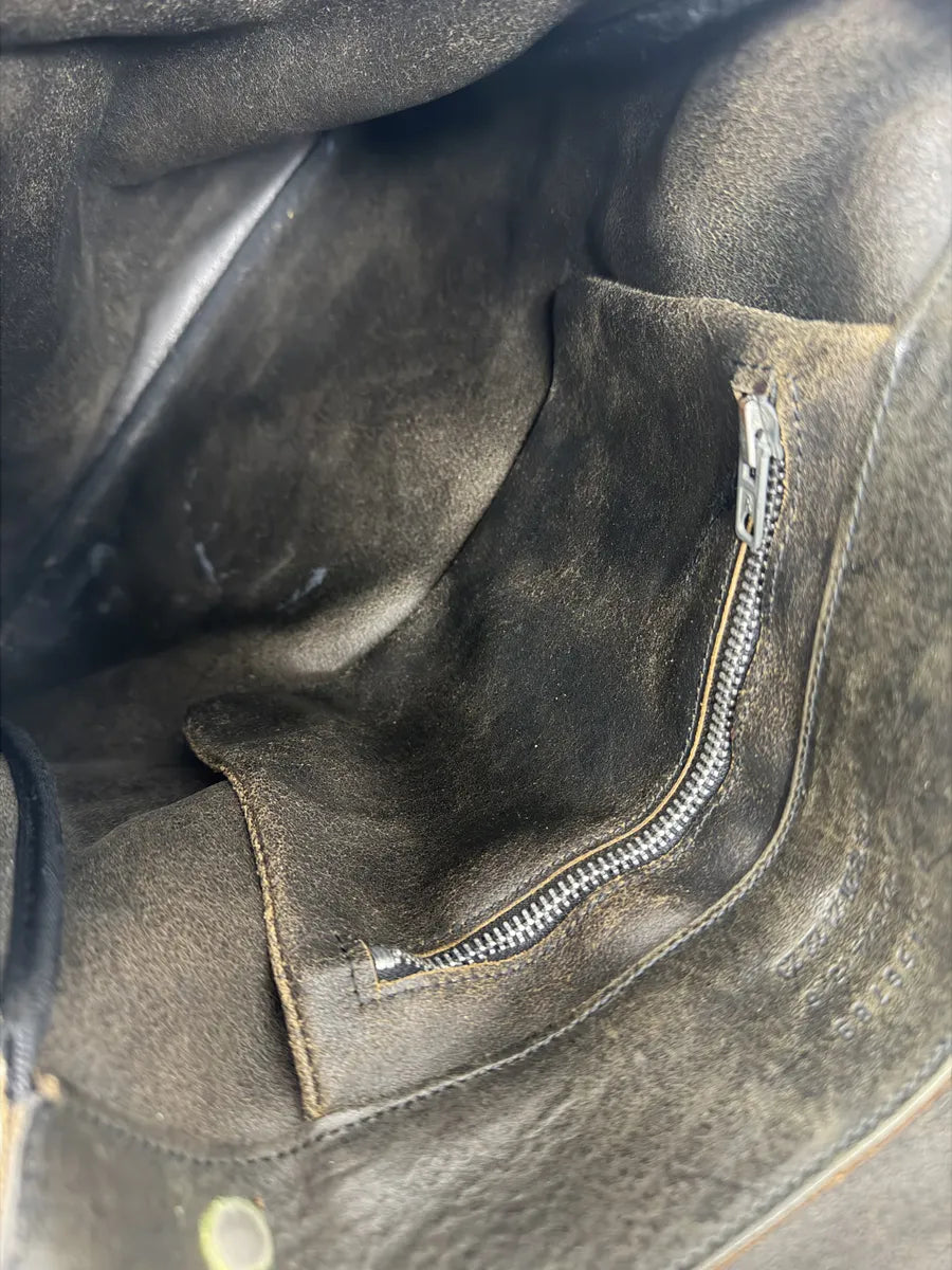 2000s Maison Martin Margiela Brown Eroded Leather Shoulder Bag pPgRhGf 5