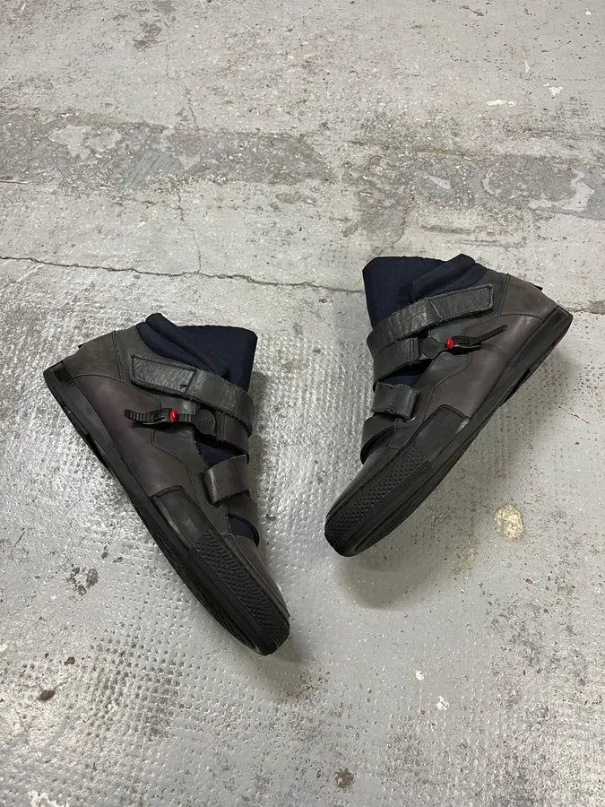 2000s Marithé + François Girbaud Grey Scratches Leather Sneakers iCrijKd 2