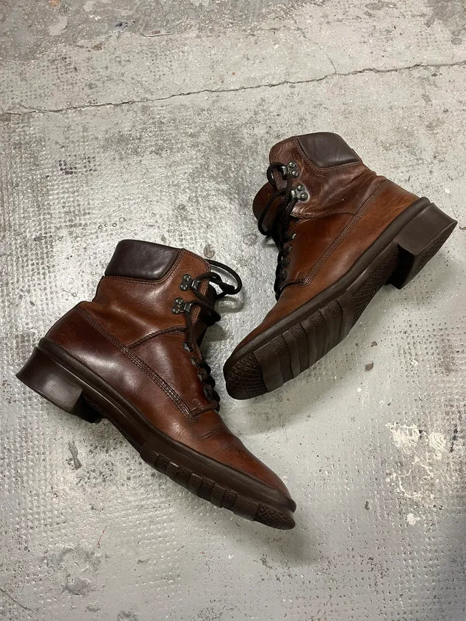 2000s Miu Miu Brown Eroded Leather Boots YYtbMme 1
