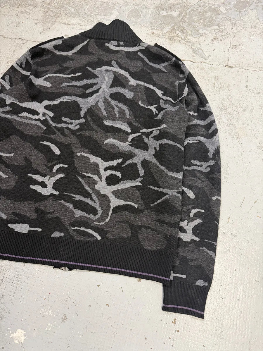 2000s Moschino Black & Camo Zip-up Sweater ATpmimv 7