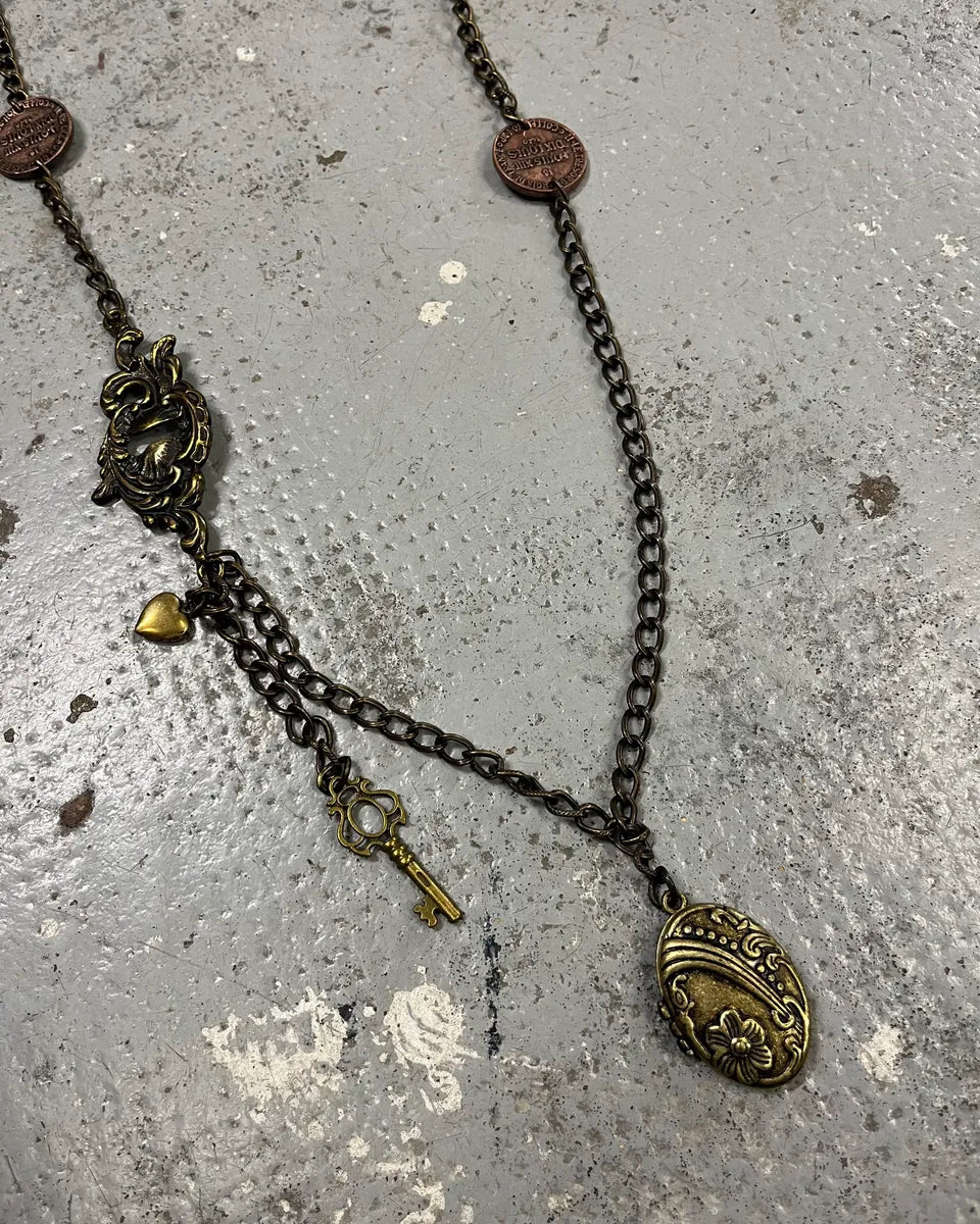 2000s Moschino Gold Metal Lock Charm Chain Necklace NhVDtMl 3