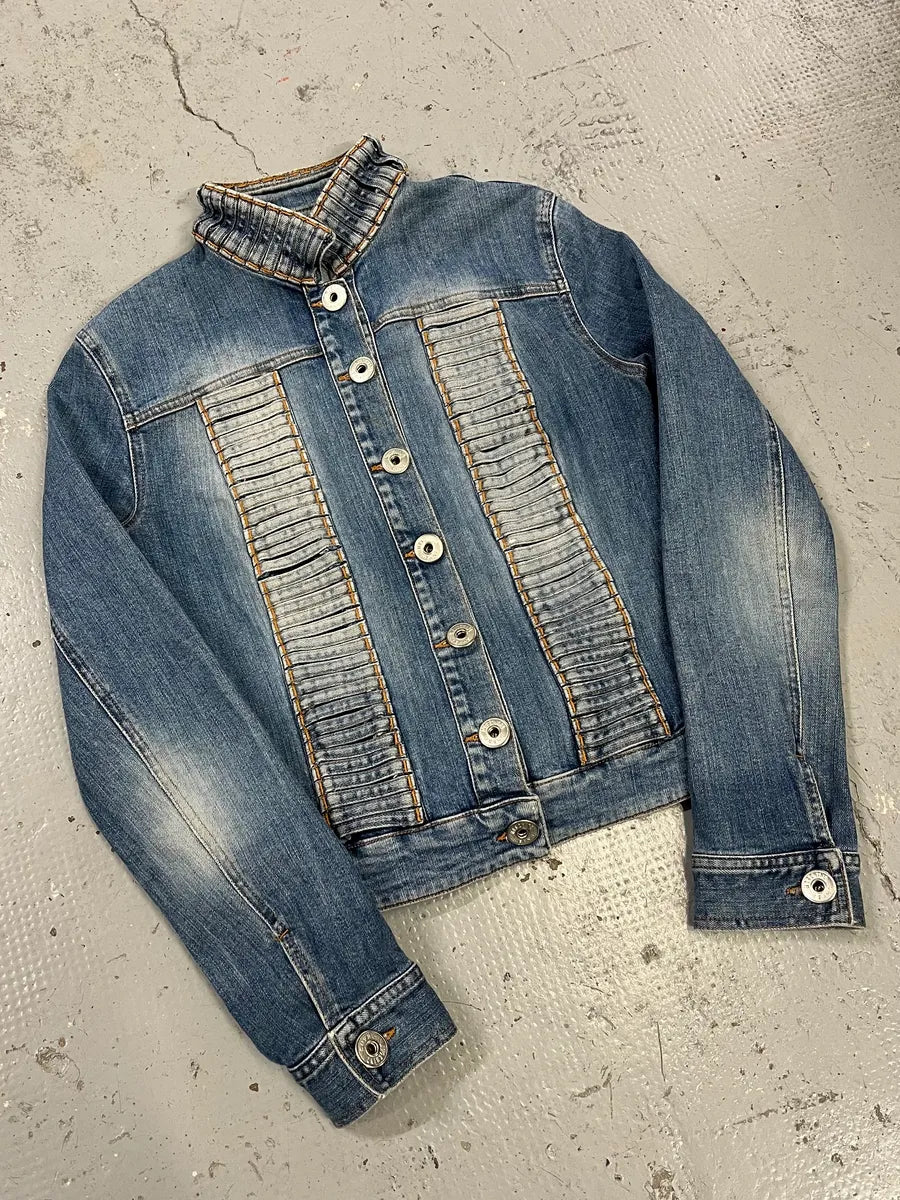 2000s Moschino Pleated Blue Buttoned Denim Jacket OsBQGVa 3