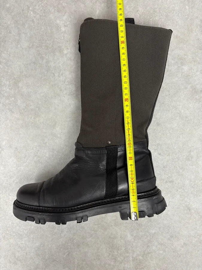 2000s Prada Beige & Black Leather High Boots rCPmsyI 10