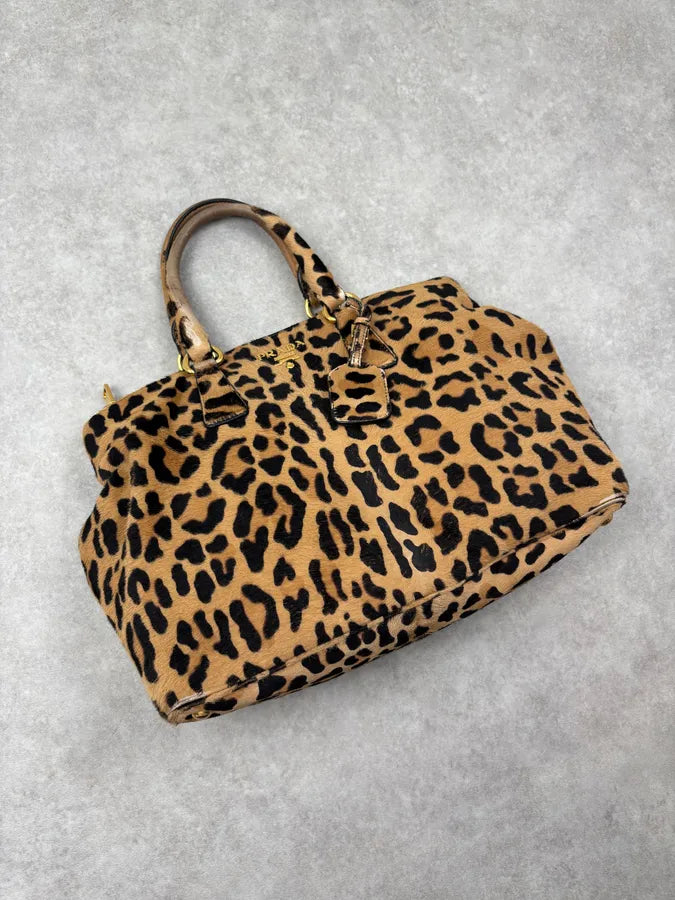 2000s Prada Beige Calf Hair Leopard Print Handle Bag coJQwrz 16