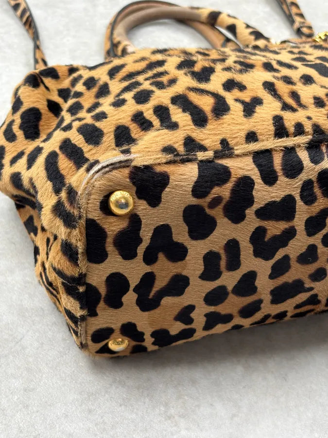 2000s Prada Beige Calf Hair Leopard Print Handle Bag coJQwrz 7