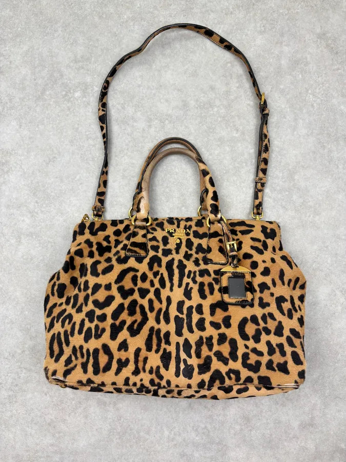 2000s Prada Beige Calf Hair Leopard Print Handle Bag coJQwrz 3