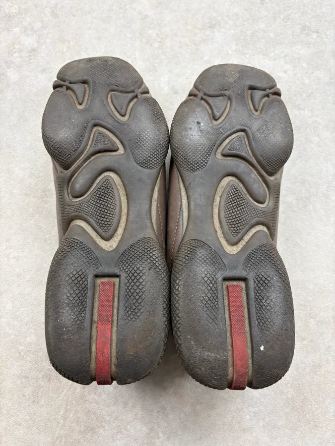 2000s Prada Black & Brown Leather Sport Sneakers LVYLrPY 7