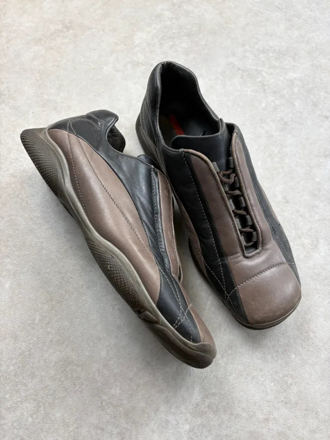 2000s Prada Black & Brown Leather Sport Sneakers LVYLrPY 4