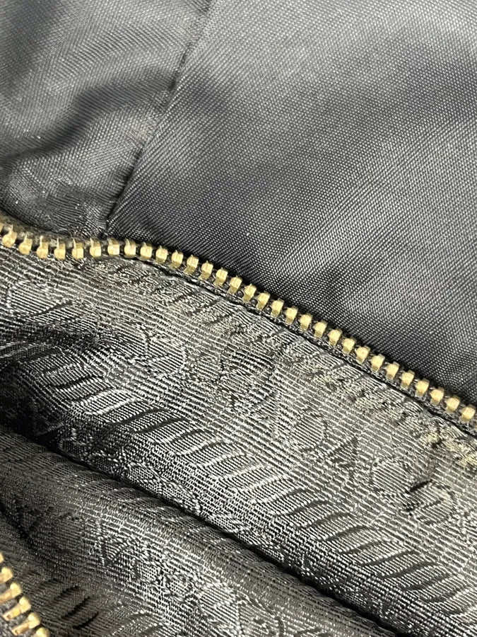 2000s Prada Black Hybrid Nylon Leather Shoulder Bag JKEFAkQ 10