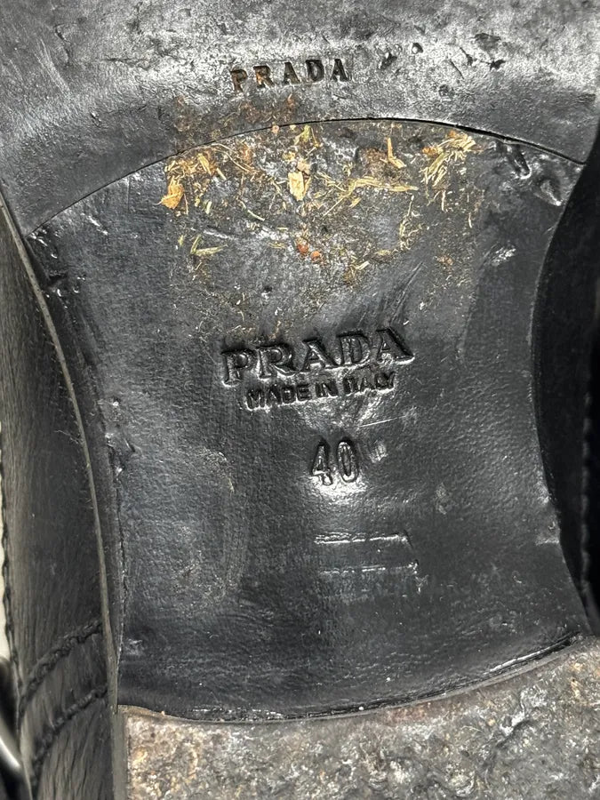 2000s Prada Black Buckle Leather Grained Boots QrwMQud 7