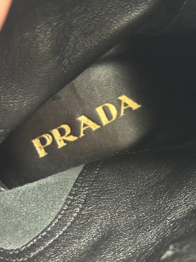 2000s Prada Black Buckle Leather Grained Boots QrwMQud 8