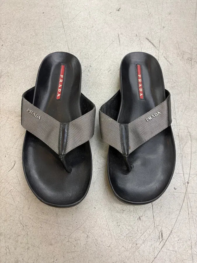 2000s Prada Black Leather Logo Sandals eGWZdRe 1