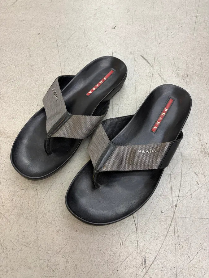 2000s Prada Black Leather Logo Sandals eGWZdRe 2