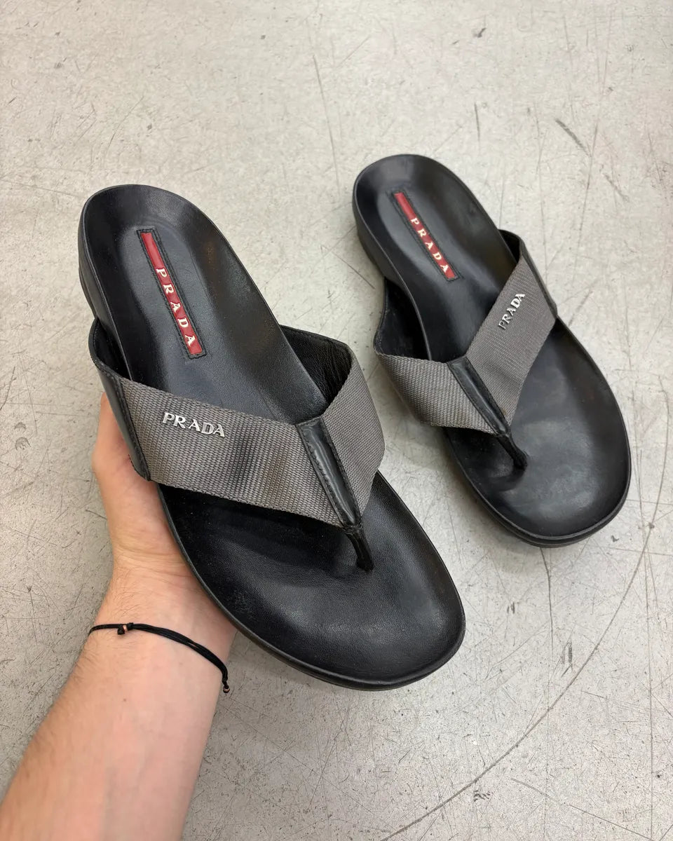 2000s Prada Black Leather Logo Sandals eGWZdRe 0