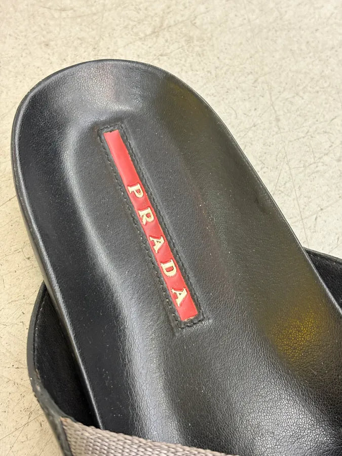 2000s Prada Black Leather Logo Sandals eGWZdRe 6