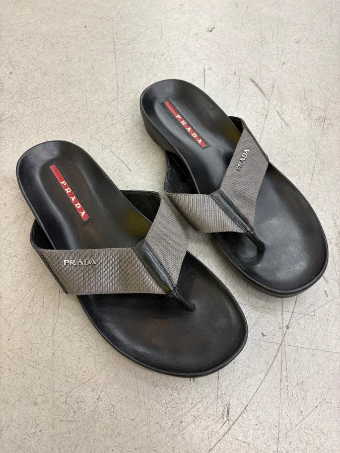 2000s Prada Black Leather Logo Sandals eGWZdRe 3