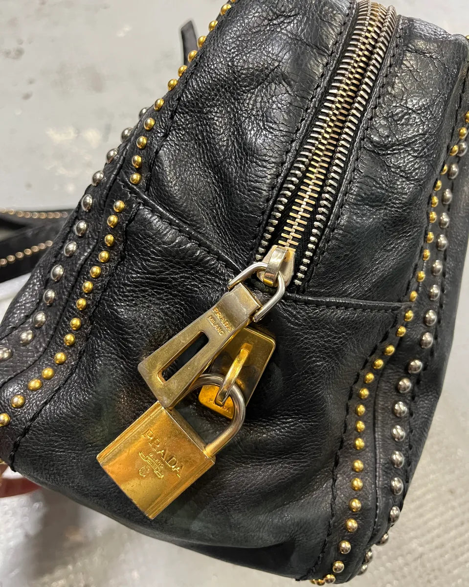 2000s Prada Black Leather Studded Shoulder Bag EjidtpD 5