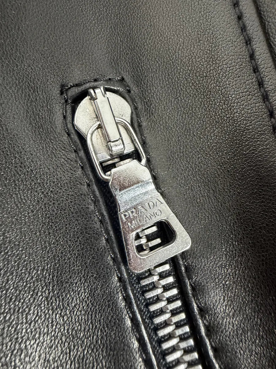 2000s Prada Black Minimalist Biker Leather Jacket MTQTyvZ 12