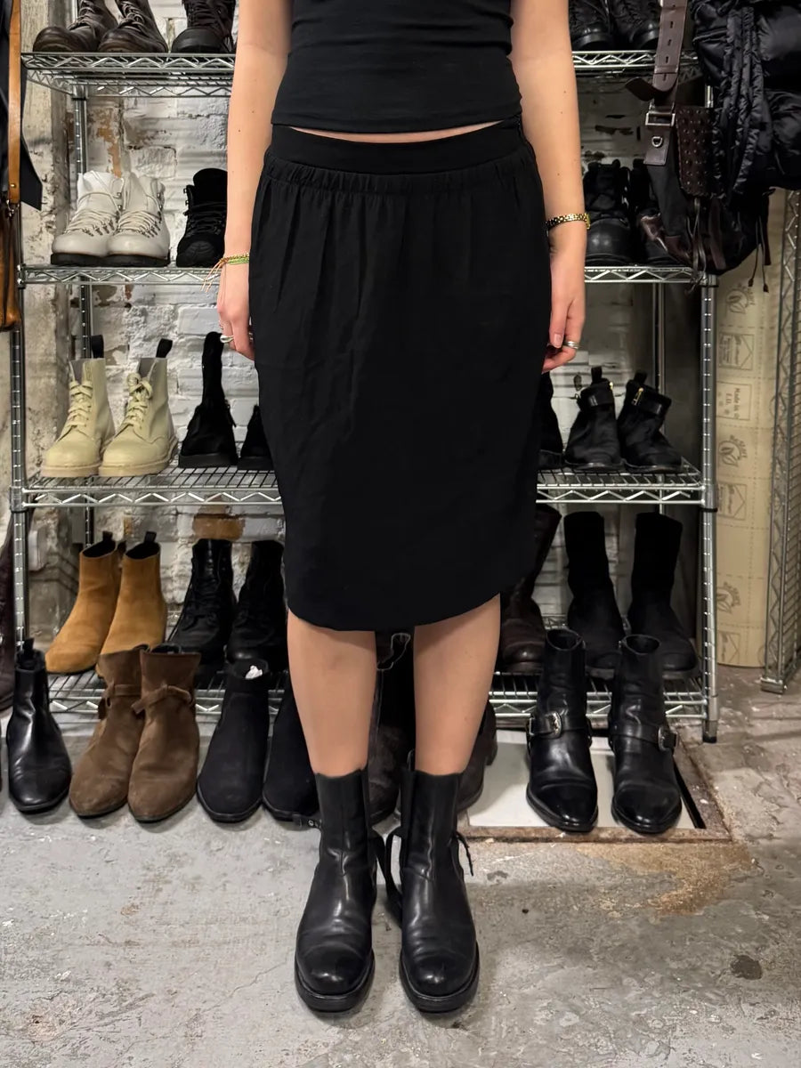 2000s Prada Black Minimalist Skirt (S/M) 2