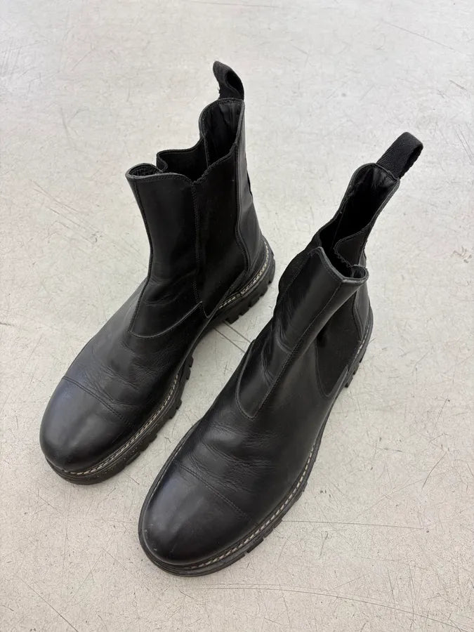 2000s Prada Black Stitched Leather Chelsea Boots eQrVMkS 2