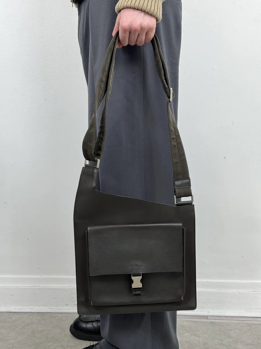 2000s Prada Brown Classy Leather Shoulder Bag CuNBfvR 2