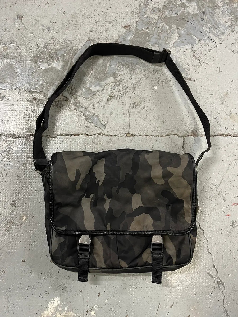 2000s Prada Camo Messenger Shoulder Bag jxZiwVa 0