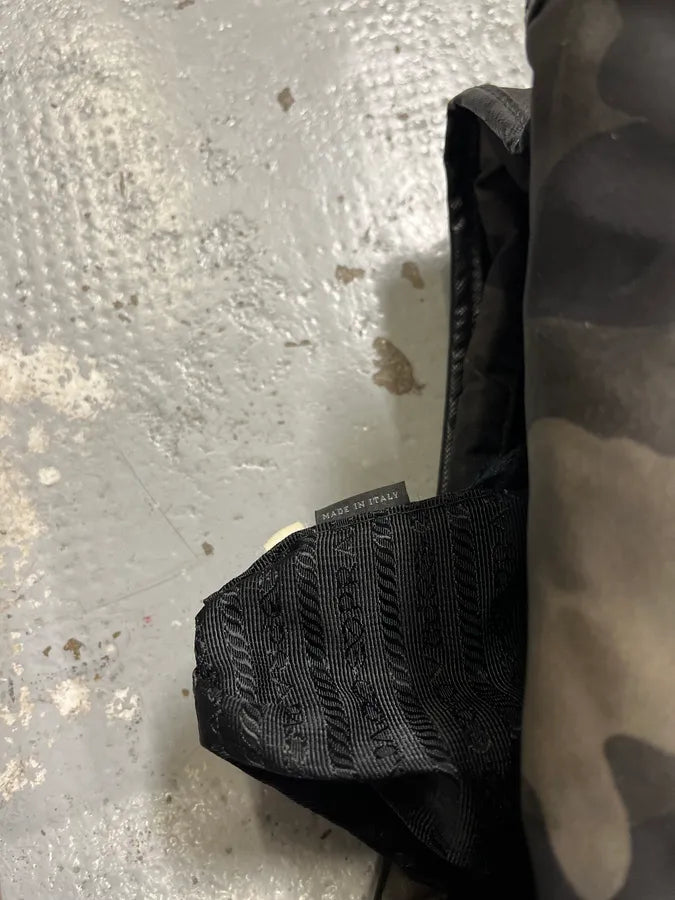 2000s Prada Camo Messenger Shoulder Bag jxZiwVa 11