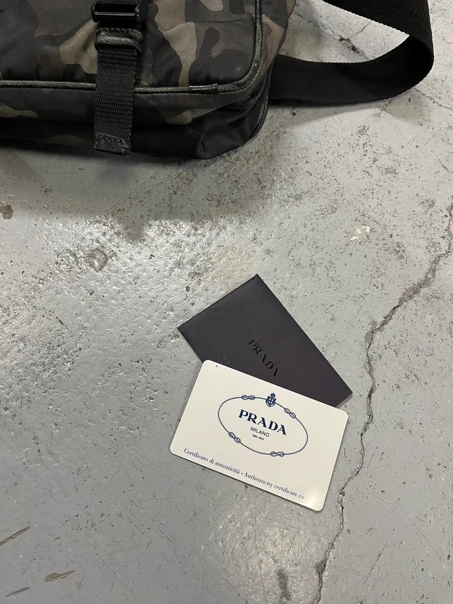 2000s Prada Camo Messenger Shoulder Bag jxZiwVa 13
