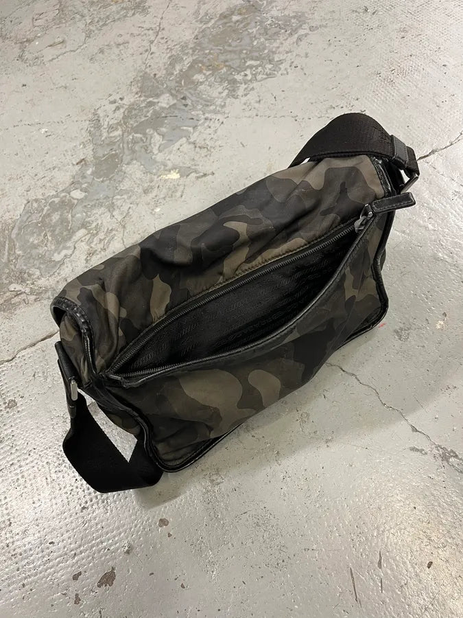 2000s Prada Camo Messenger Shoulder Bag jxZiwVa 8