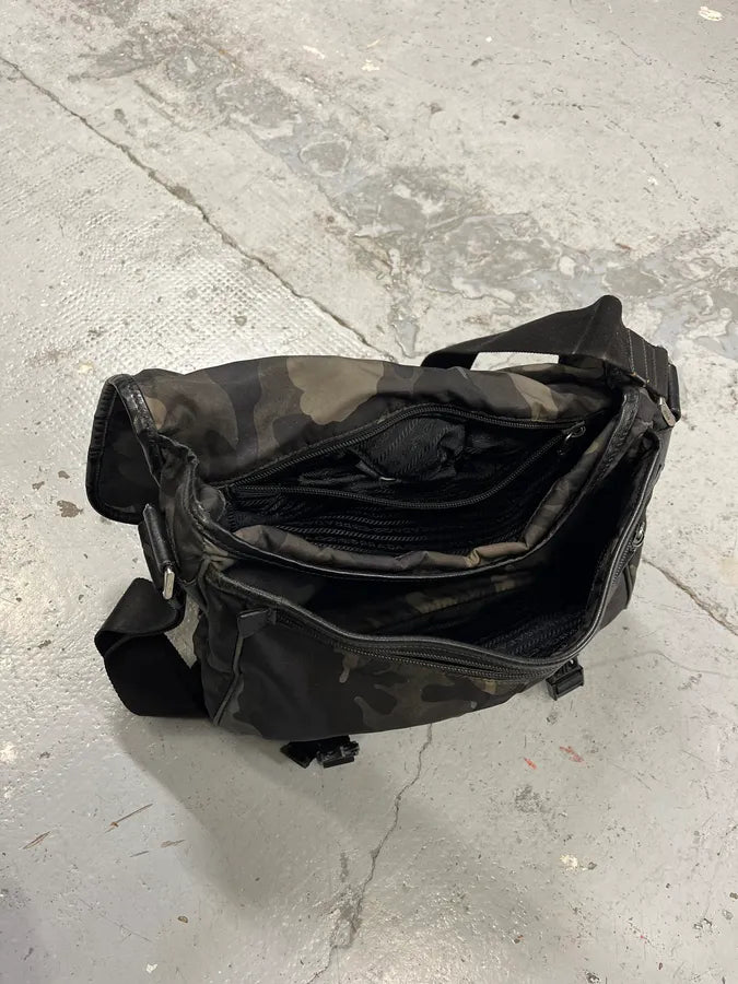 2000s Prada Camo Messenger Shoulder Bag jxZiwVa 9