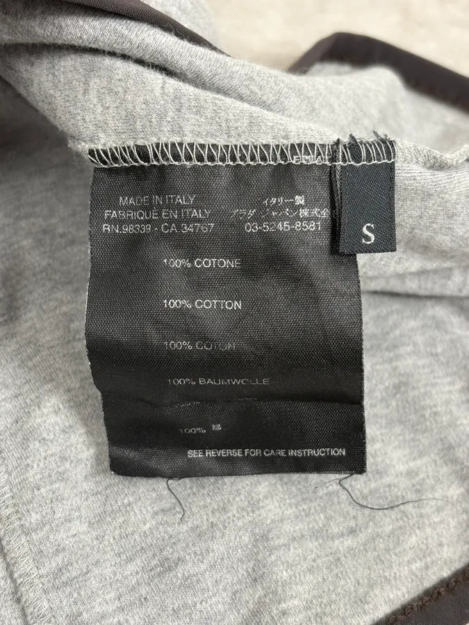 SS2003 Prada Linea Rossa Minimalist Grey T-Shirt yAJiULN 8