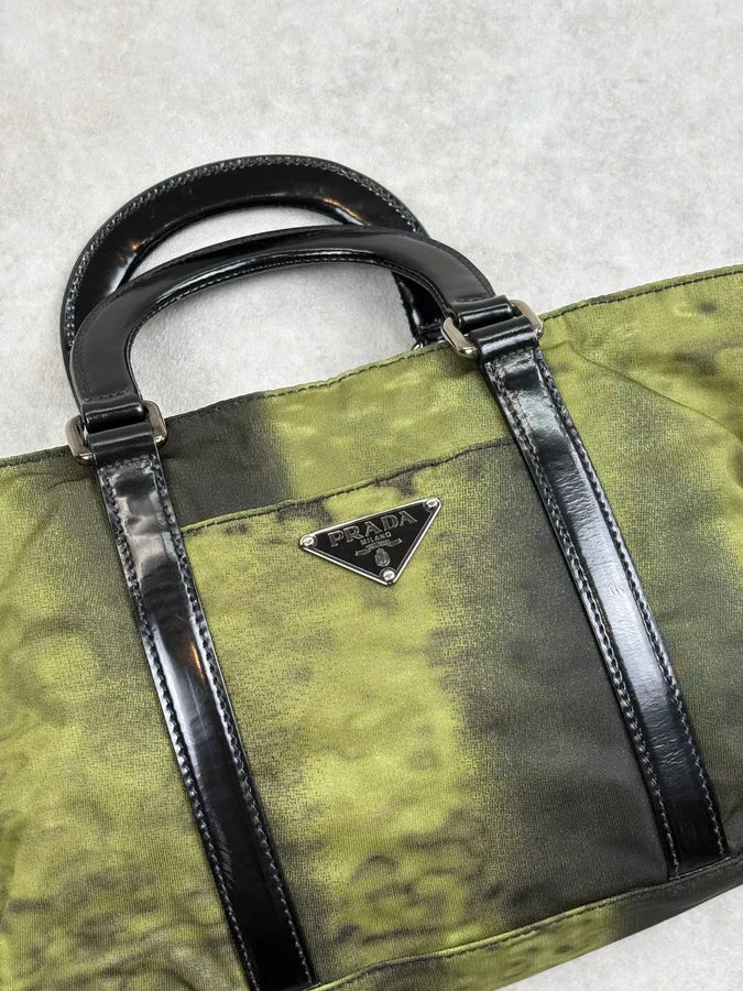 AW2004 Prada Tessuto Nylon Green Forest Cyber Shoulder Bag PgutsWj 8