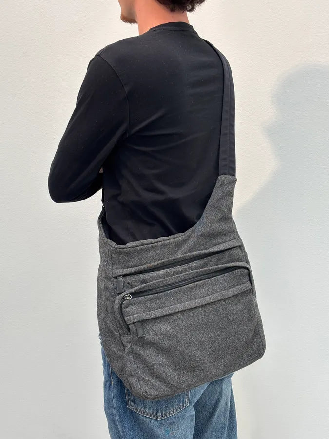 FW2000 Prada Grey Wool Technical Wool Crossbody Bag DpHFhyL 2