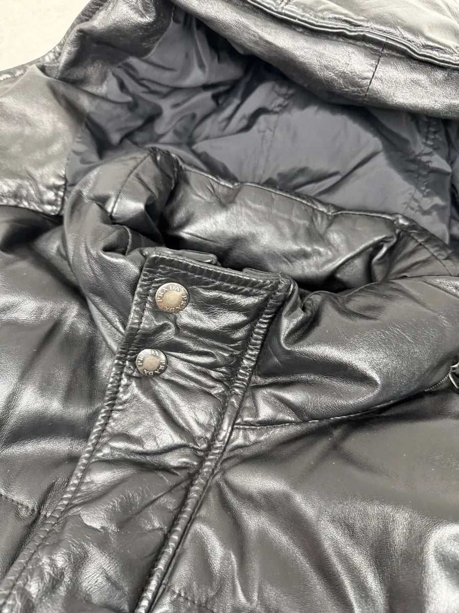 2000s Prada Hooded Black Leather Bomber Puffer Jacket sEvUULf 10