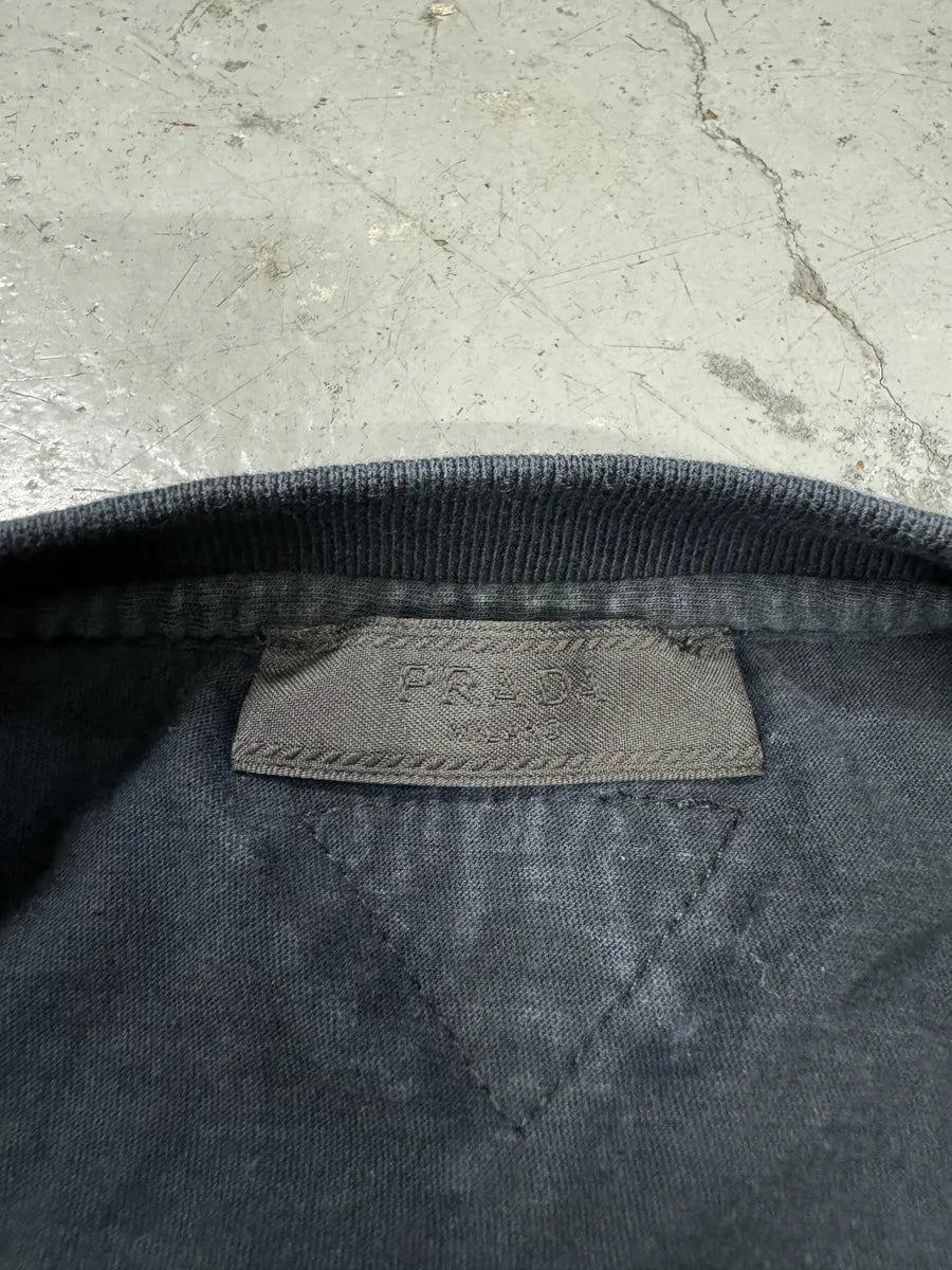 2000s Prada Human Embroidered Black T-Shirt LBJcvhF 9