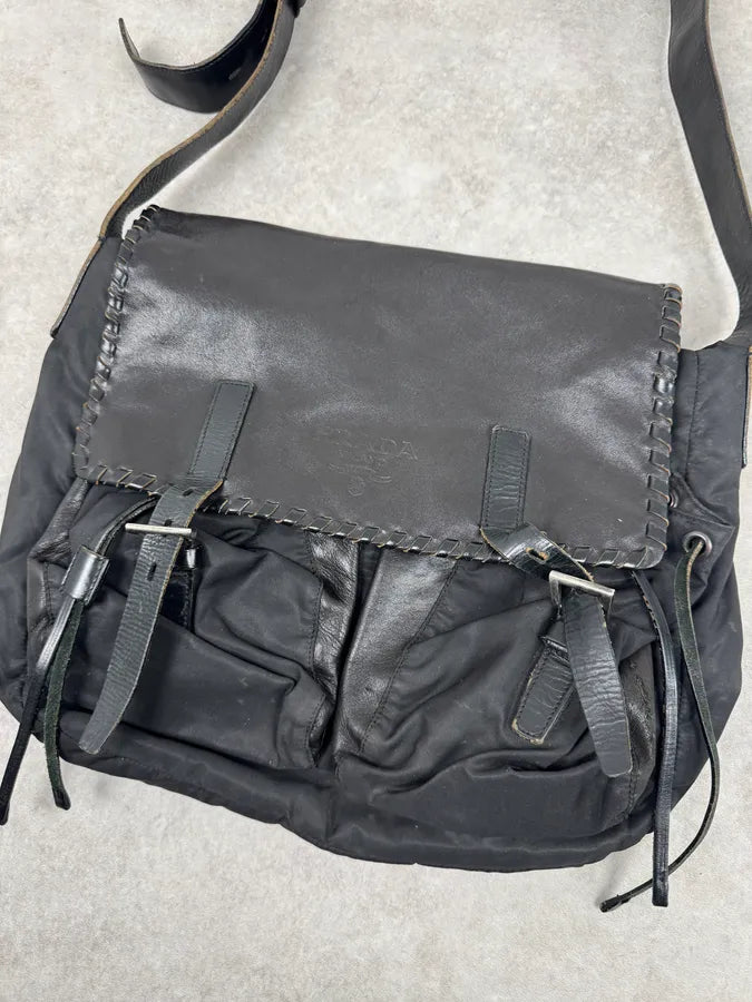 2000s Prada Hybrid Black Leather & Nylon Messenger Shoulder Bag vlAfoaA 4
