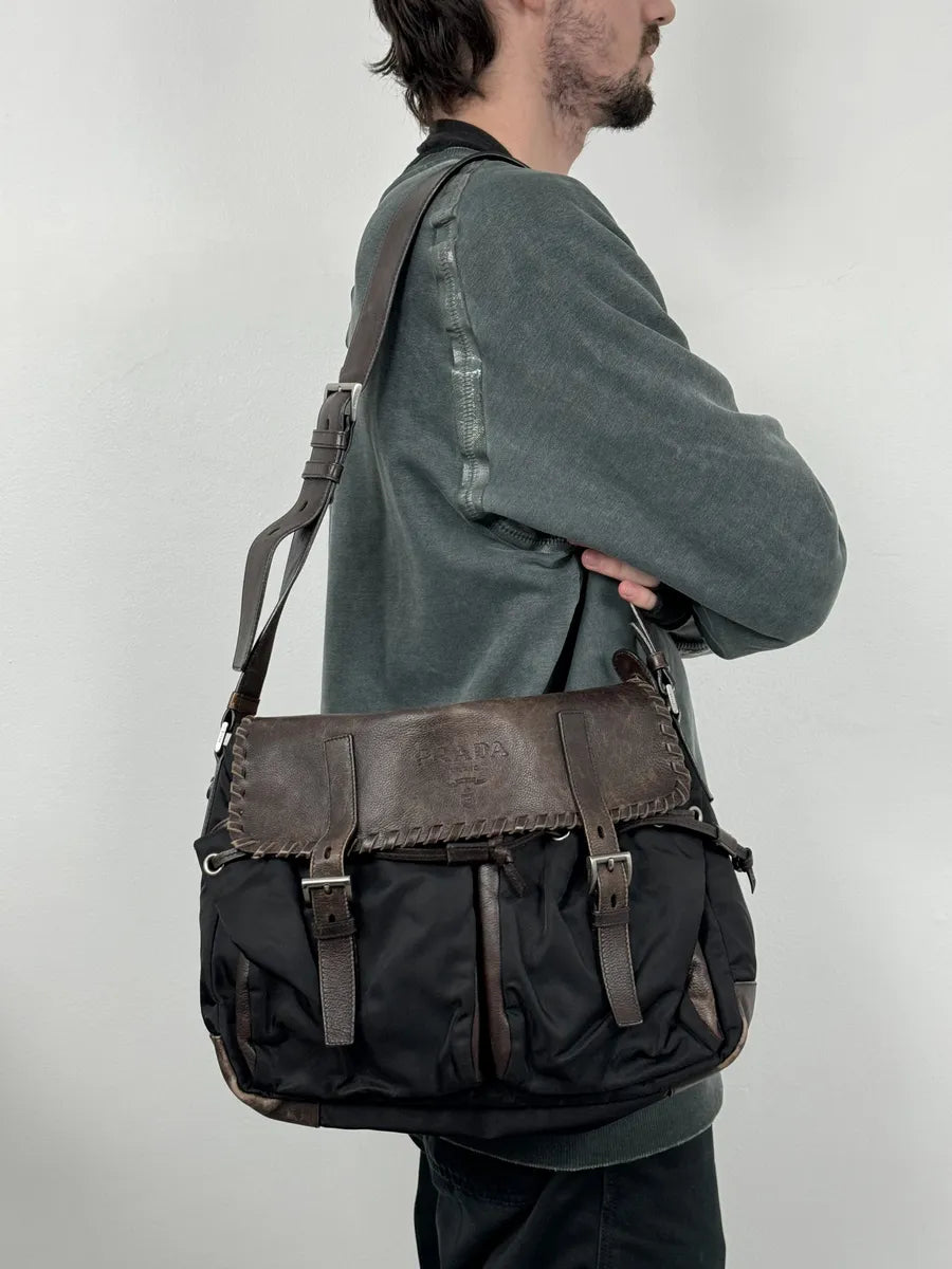 2000s Prada Hybrid Black Leather & Nylon Messenger Shoulder Bag XmxBnGs 0