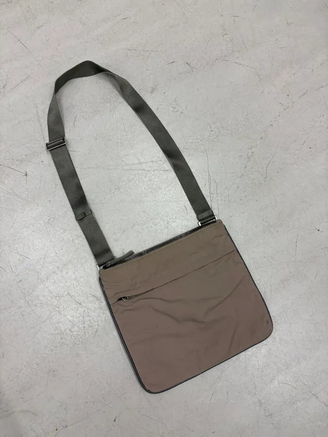 2000s Prada Light Brown Nylon Crossbody Bag uhQkjQY 3