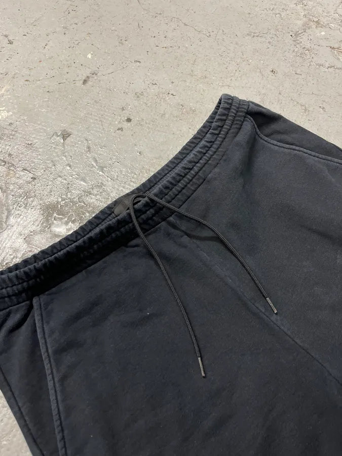 2000s Prada Linea Rossa Black Faded Shorts (L) AluFEhe 6