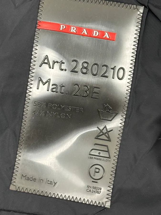 2000s Prada Linea Rossa Black Gore-Tex Windbreaker Jacket KtnmJLN 11