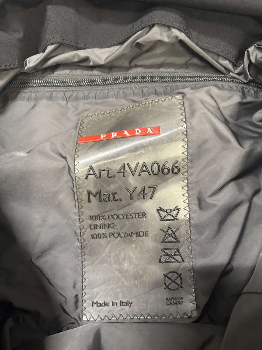 2000s Prada Linea Rossa Black Messenger Shoulder Bag (OS) 7